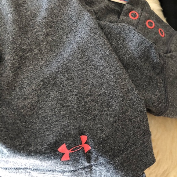 Under Armour Workout Tee - Picture 9 of 10
